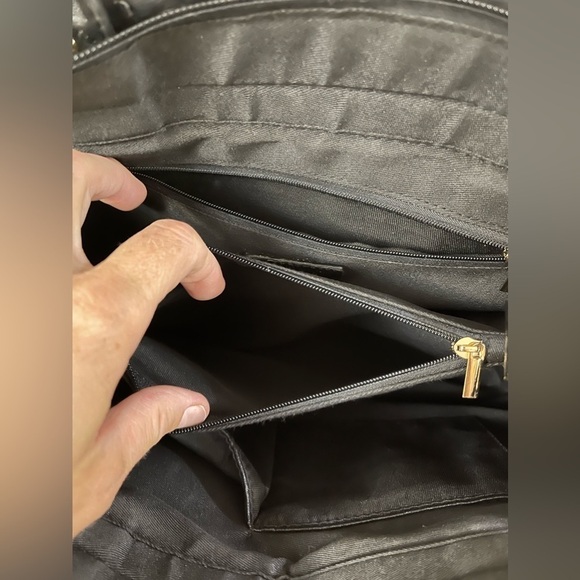 Crossi Black Faux Ostrich Black Handbag with Bow Shoulder Strap Crossbody - Picture 8 of 11